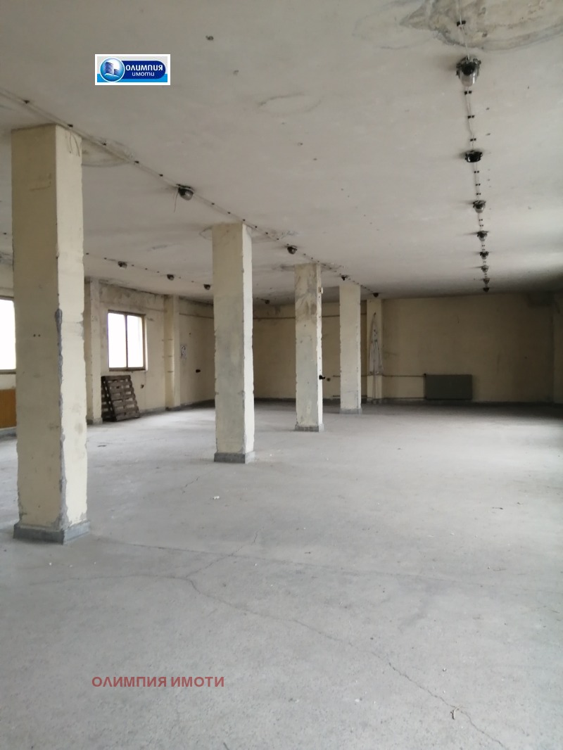 Zu vermieten  Industriegebäude Ruse , Targowija na edro , 600 qm | 12480984