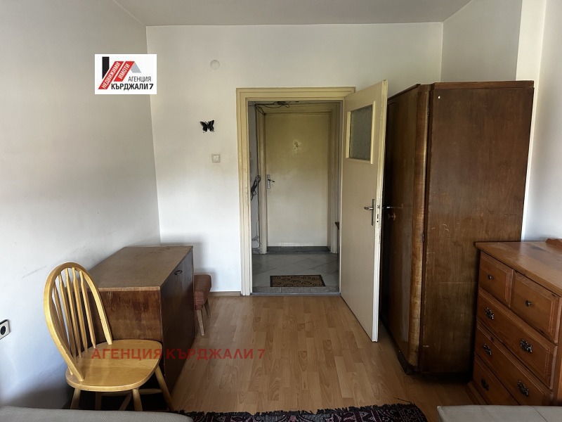 De inchiriat  2 dormitoare Cârdjali , Țentâr , 79 mp | 41292456 - imagine [5]