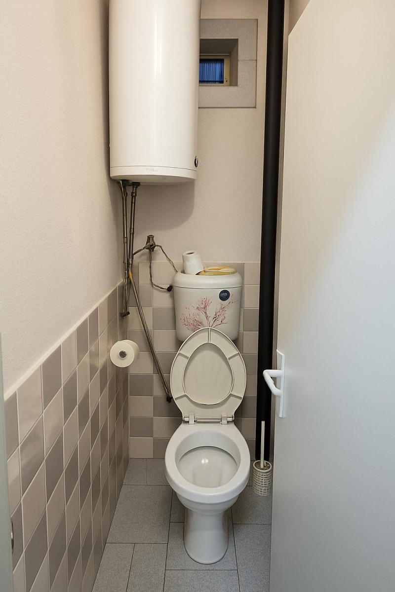 Дава под наем 4-СТАЕН, гр. Пловдив, Христо Смирненски, снимка 9 - Апартаменти - 52464022