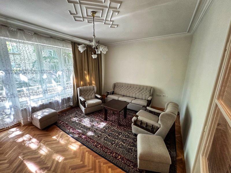 Para alugar  2 quartos Sofia , Geo Milev , 90 m² | 36867335