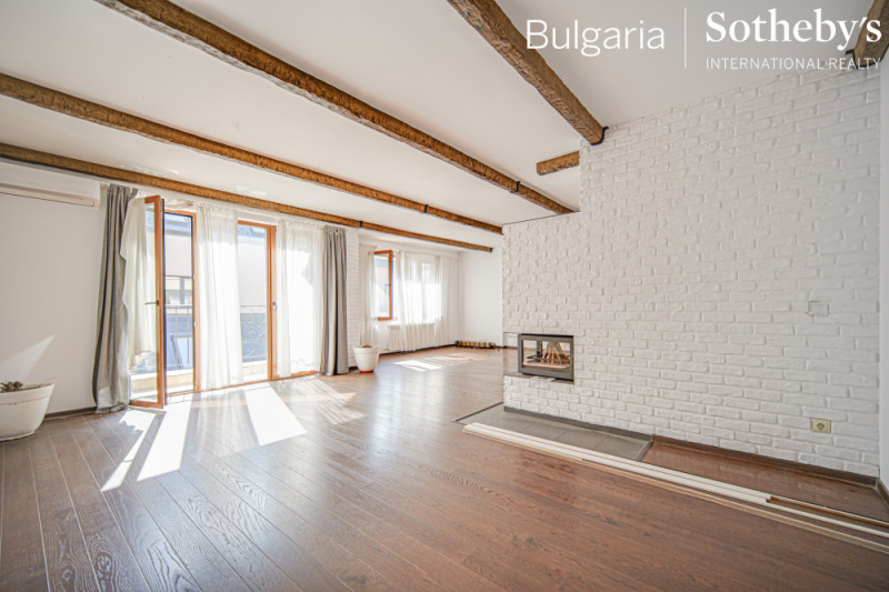 A louer  3 chambres Sofia , Krastova vada , 201 m² | 42941570