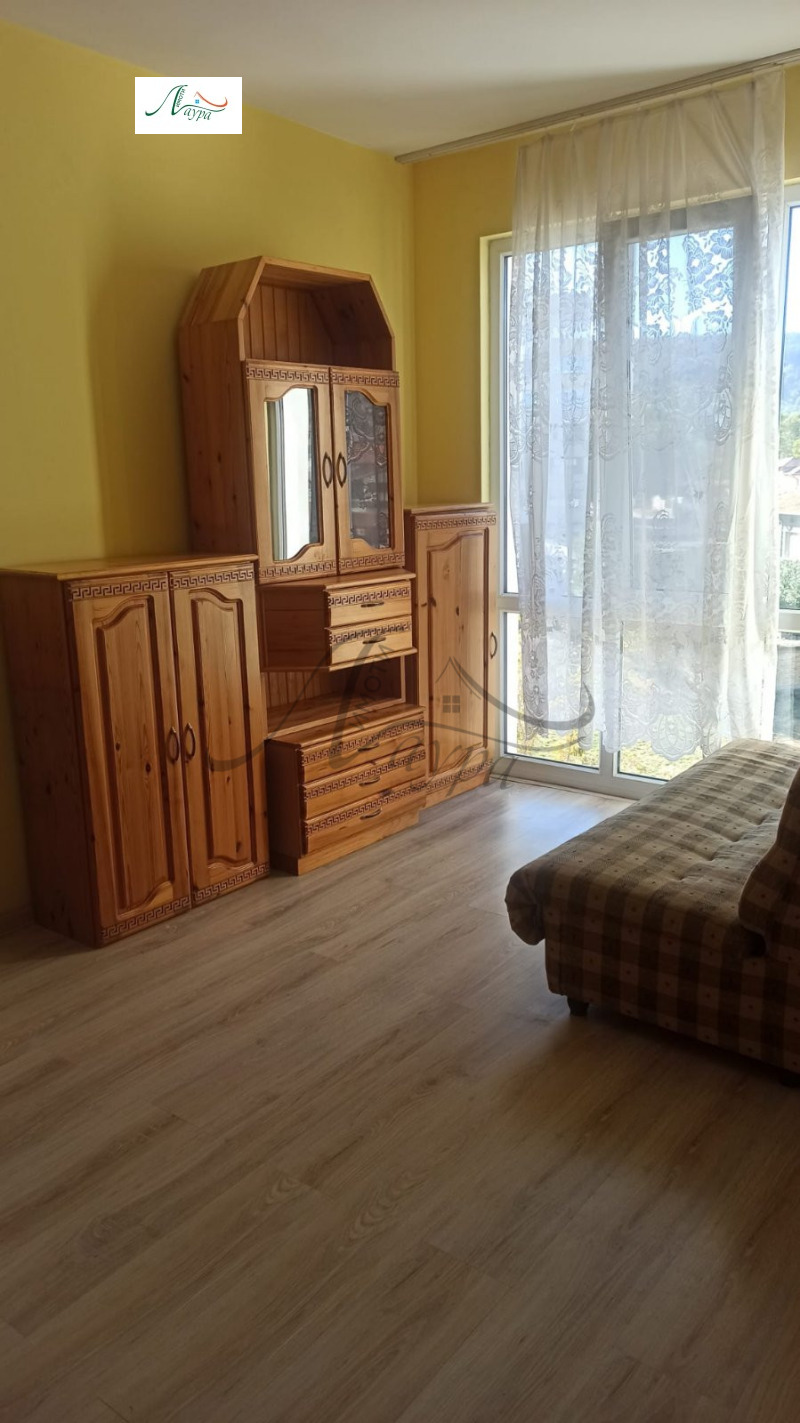 Дава под Наем 2-СТАЕН в град Шумен, Болницата - 60 кв.м / 250 € » 488.96 лв., ИМОТИ ЛАУРА