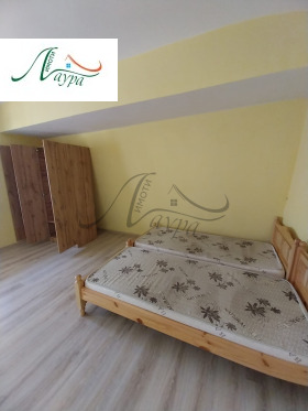 1 спаваћа соба Болницата, Шумен 7