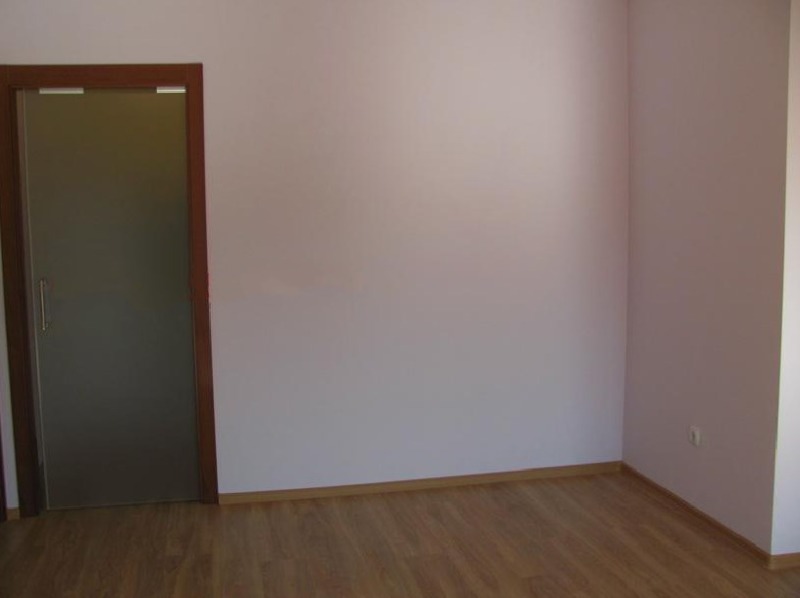 Zu vermieten  1 Schlafzimmer Sofia , Zentar , 65 qm | 16331817 - Bild [4]