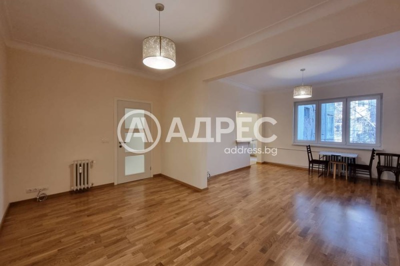 Da affittare  Ufficio Sofia , Tsentar , 102 mq | 97752028