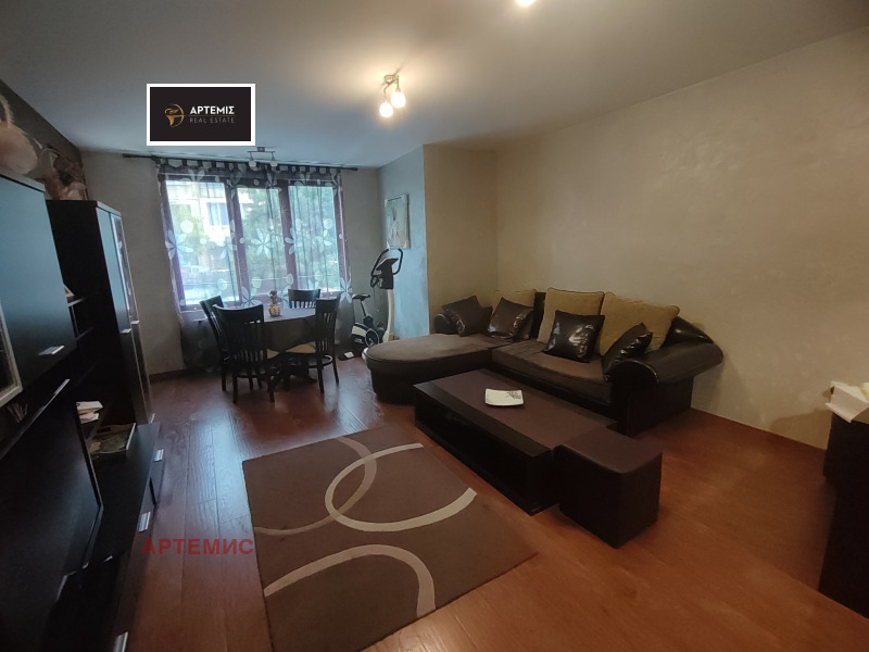 K pronájmu  1 ložnice Sofia , Zona B-18 , 60 m2 | 48870315 - obraz [3]