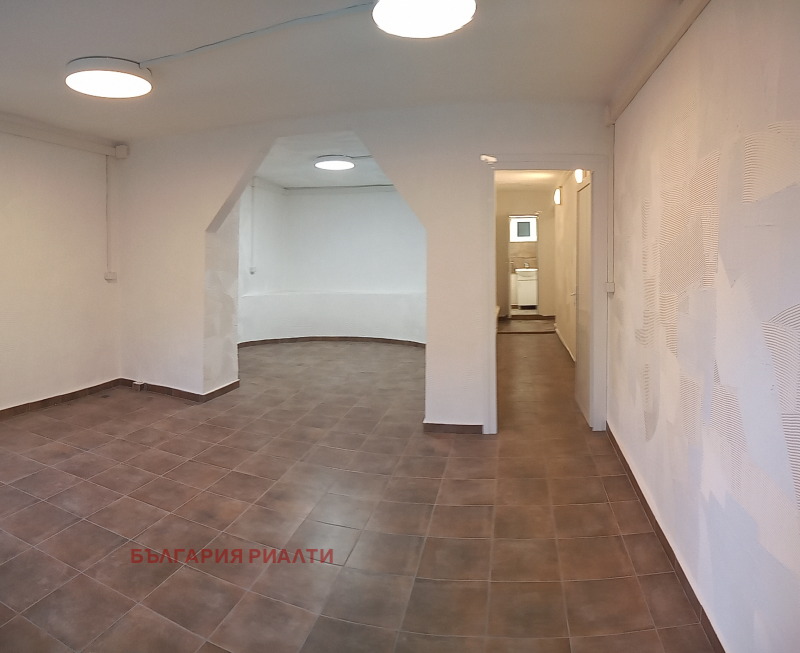 Vuokrattavana  Myymälä Sofia , Tsentar , 63 neliömetriä | 29187901 - kuva [8]