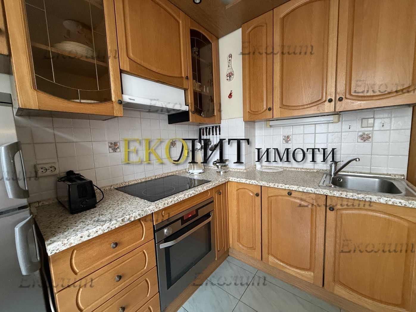 Дава под наем 4-СТАЕН, гр. София, Център, снимка 2 - Апартаменти - 53172329
