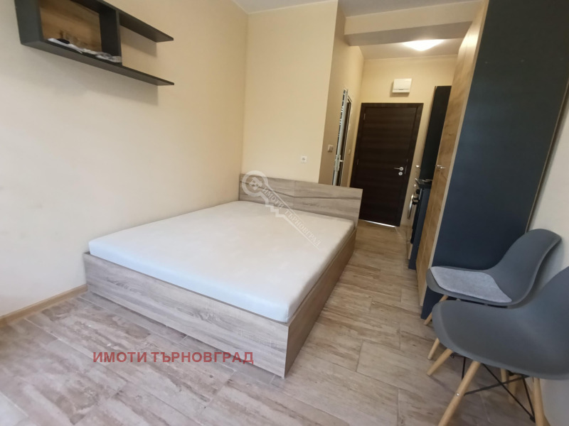 Дава под нем  1-стаен, град Велико Търново, Бузлуджа •  450 лв. • ID 32933001 — holmes.bg - [1] 