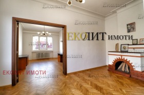 4-стаен град София, Център