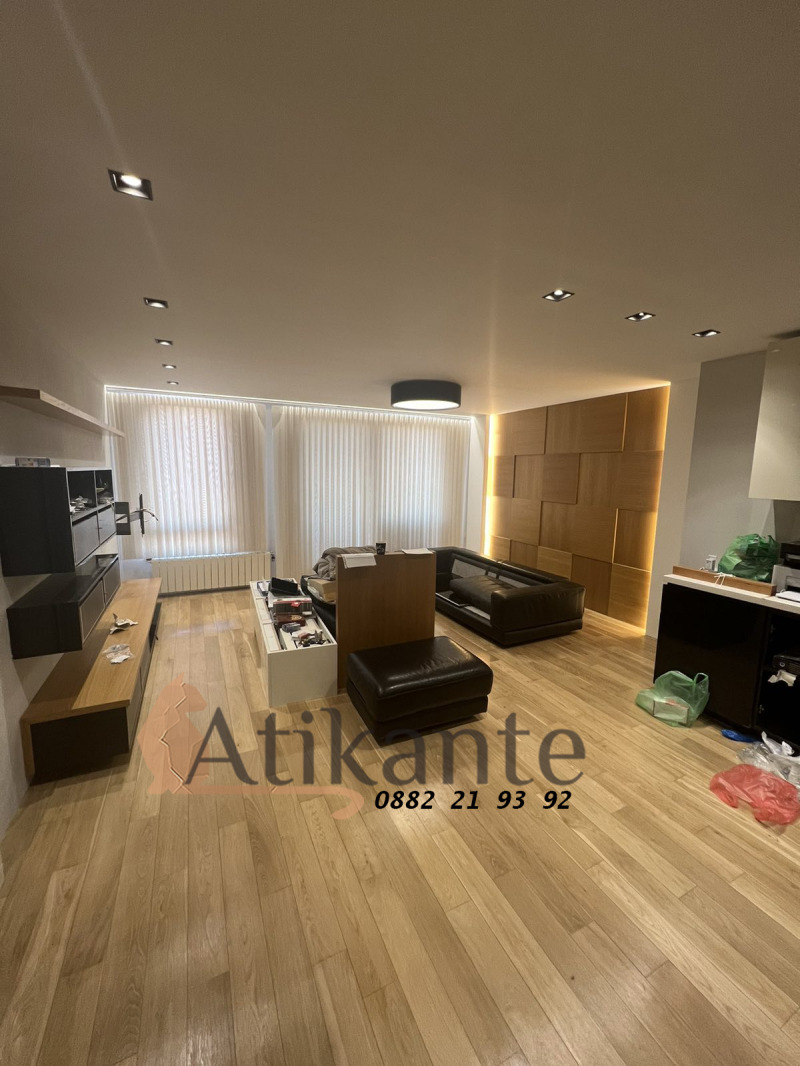 Te huur  2 slaapkamers Sofia , v.z.Bojana , 121 m² | 57682616