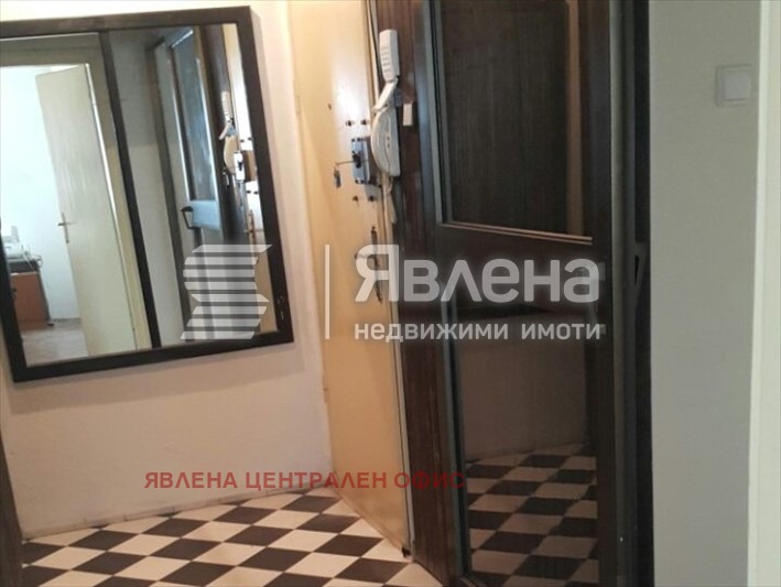 Дава под наем 3-СТАЕН, гр. София, Оборище, снимка 2 - Апартаменти - 53715948