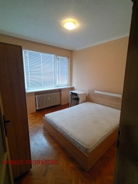    4- | Imot.bg    8