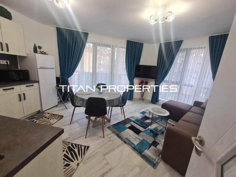 Дава под нем  3-стаен, град Варна, Център •  900 EUR • ID 74801292 — holmes.bg - [1] 