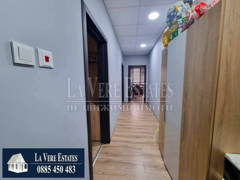 Дава под наем  3-стаен град Русе , Център , 74 кв.м | 30160157 - изображение [12]