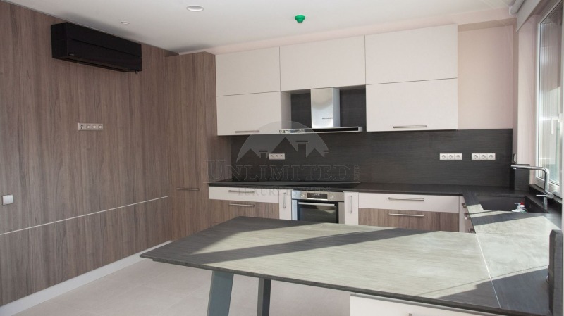 Kiadó  3 hálószobás Sofia , Iztok , 320 négyzetméter | 42894166 - kép [2]