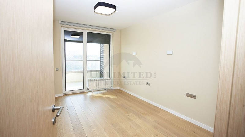 Kiadó  3 hálószobás Sofia , Iztok , 320 négyzetméter | 42894166 - kép [8]