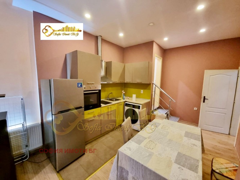 A louer  Studio Sofia , Poligona , 70 m² | 77610775