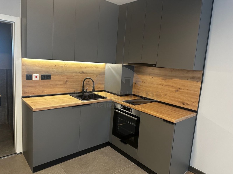 Дава под наем 3-СТАЕН, гр. София, Център, снимка 2 - Апартаменти - 52870223