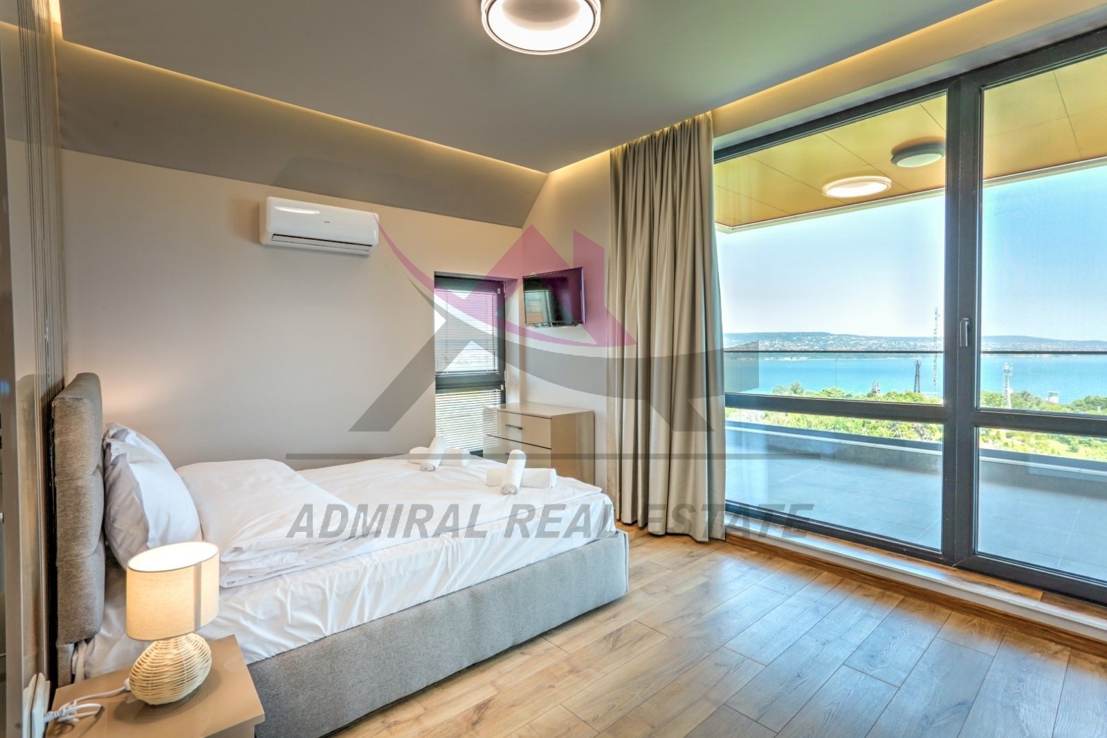 Дава под наем 4-СТАЕН, гр. Варна, Галата, снимка 8 - Апартаменти - 53895057