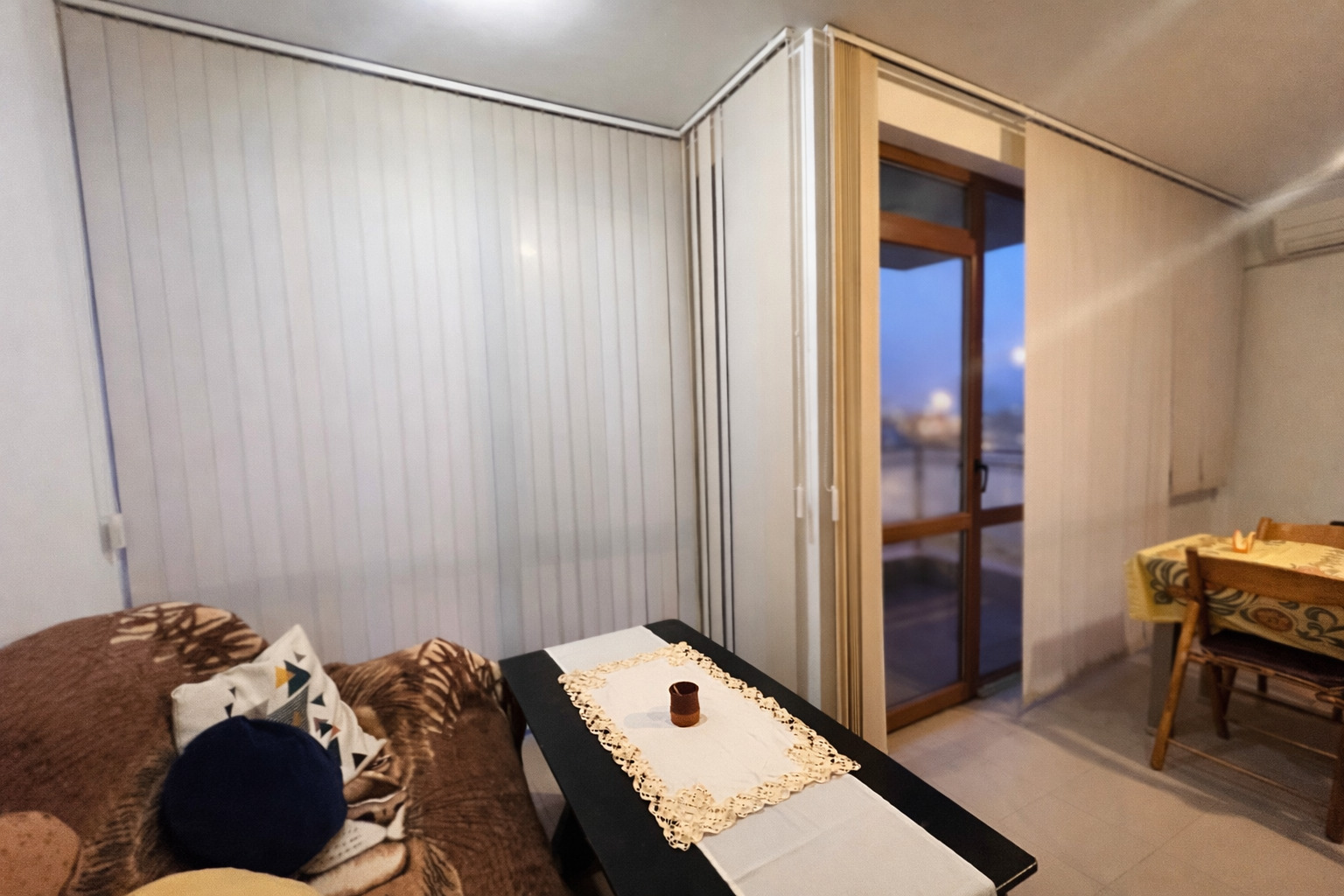 Дава под наем 2-СТАЕН, гр. Варна, Център, снимка 3 - Апартаменти - 53850607