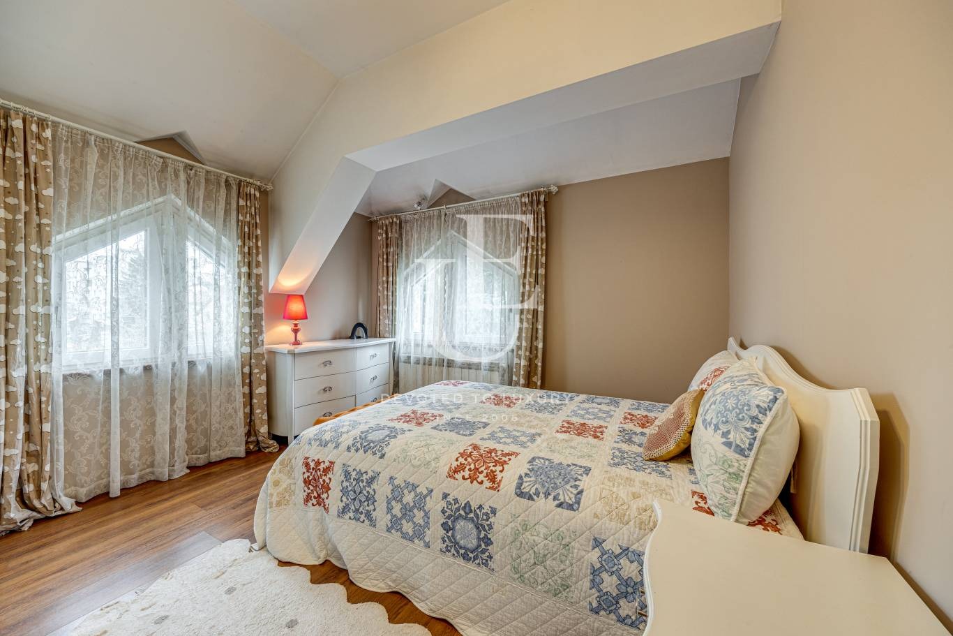 Дава под наем КЪЩА, гр. София, Овча купел, снимка 16 - Къщи - 54109029