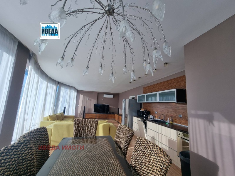 Zu vermieten  2 Schlafzimmer Warna , k.k. Sw.Sw. Konstantin i Elena , 110 qm | 56149489 - Bild [3]