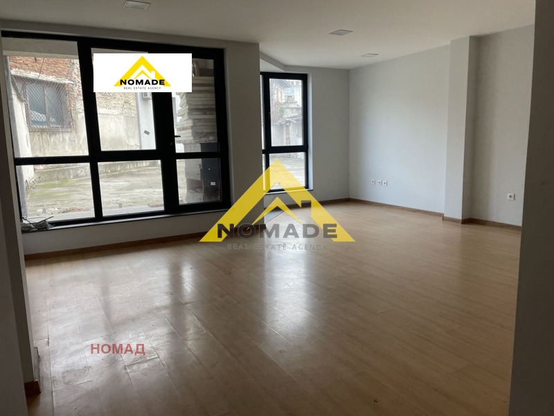 En renta  Comercio Plovdiv , Tsentralna gara , 170 metros cuadrados | 69602536