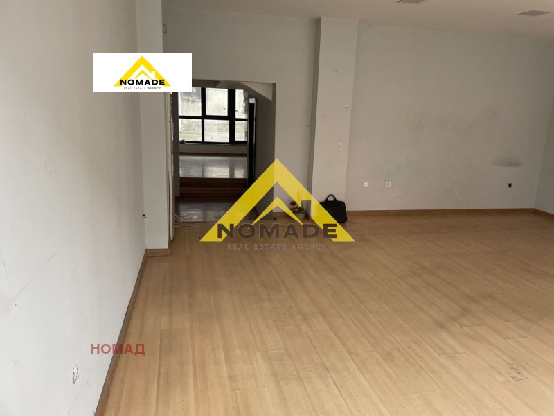 En renta  Comercio Plovdiv , Tsentralna gara , 170 metros cuadrados | 69602536 - imagen [2]
