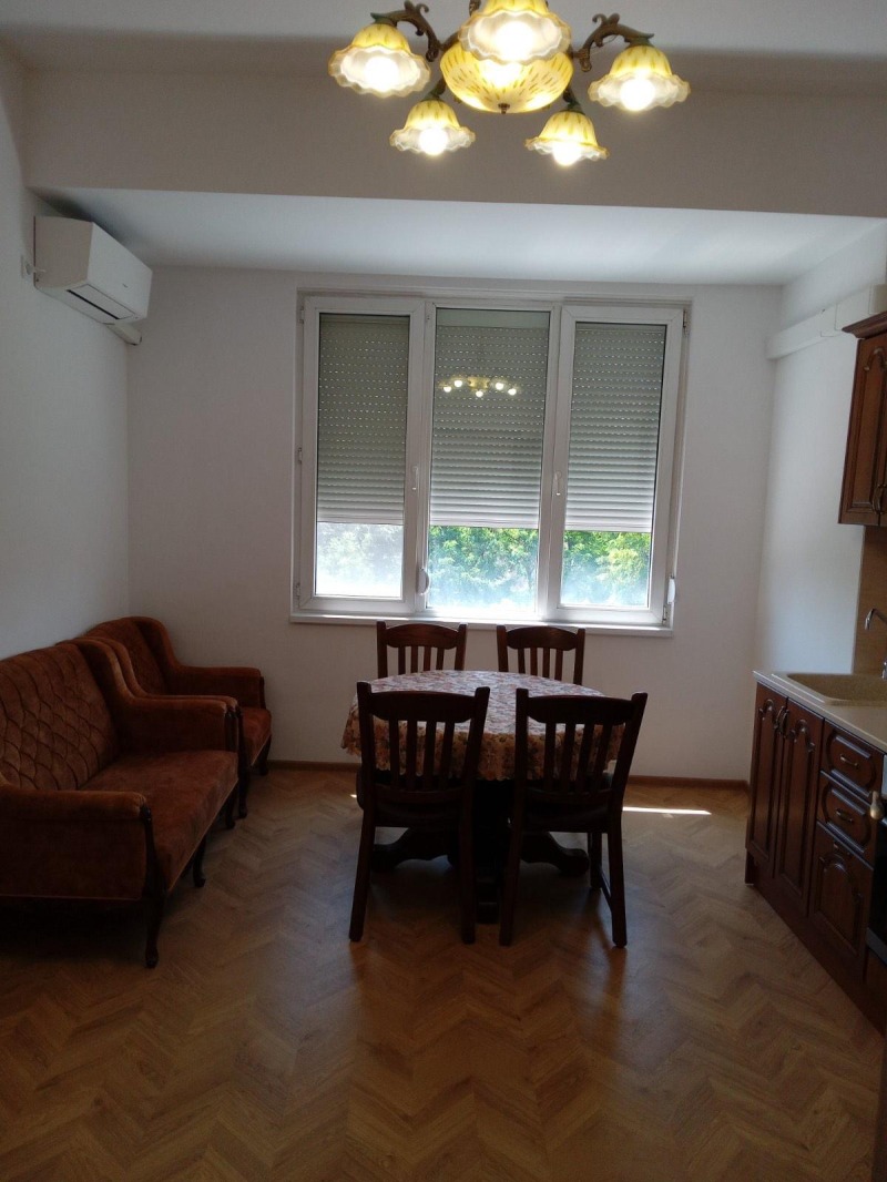 A louer  1 chambre Plovdiv , Tsentar , 50 m² | 94778999 - image [2]