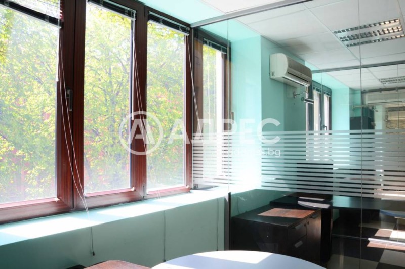 A louer  Bureau Sofia , Tsentar , 110 m² | 95219636 - image [5]