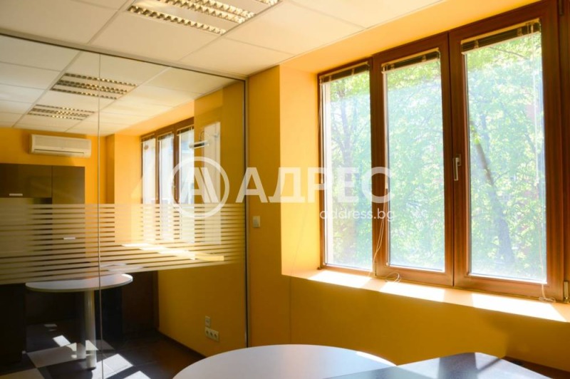 A louer  Bureau Sofia , Tsentar , 110 m² | 95219636 - image [7]