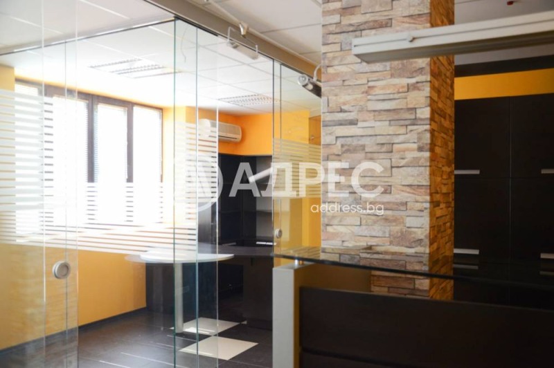 A louer  Bureau Sofia , Tsentar , 110 m² | 95219636 - image [8]