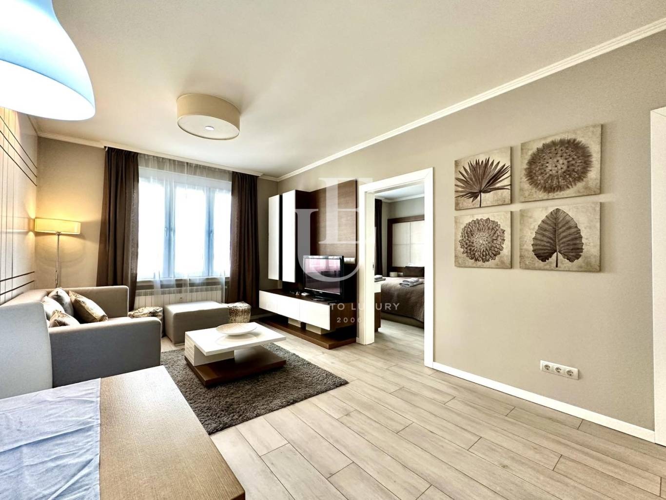 Дава под наем 2-СТАЕН, гр. София, Център, снимка 2 - Апартаменти - 54352701