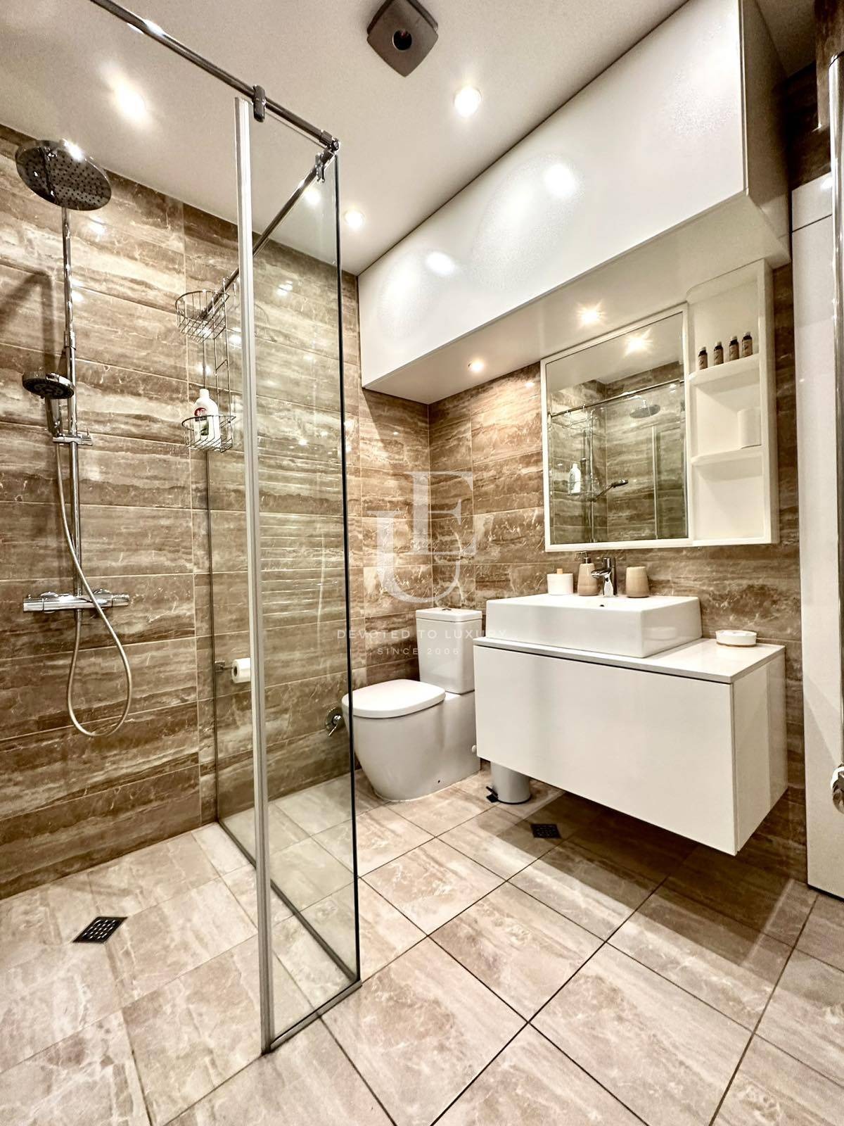 Дава под наем 2-СТАЕН, гр. София, Център, снимка 6 - Апартаменти - 54352701