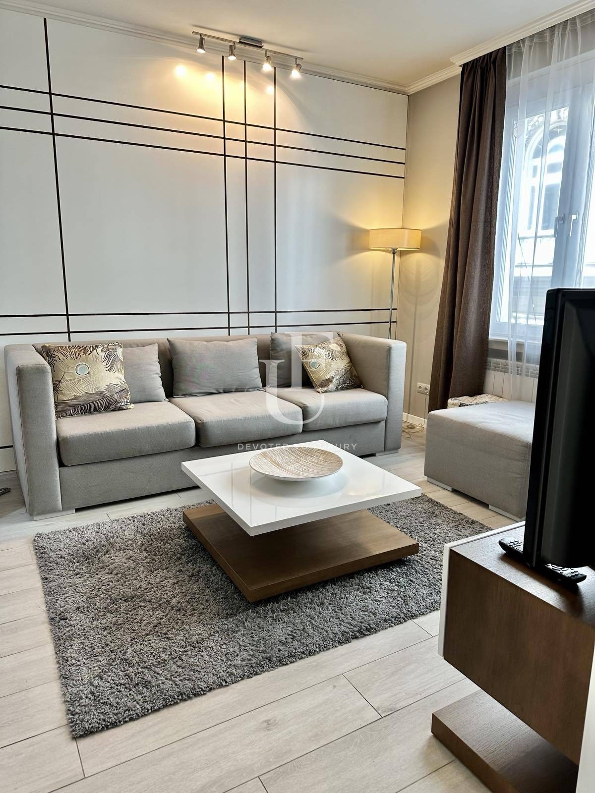 Дава под наем 2-СТАЕН, гр. София, Център