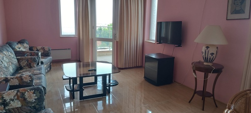 Kiadó  2 hálószobás Sofia , m-t Gardova glava , 105 négyzetméter | 88617380