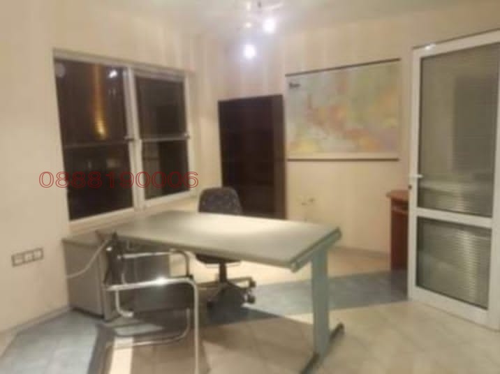 Дава под наем ОФИС, гр. Пловдив, Капана, снимка 4 - Офиси - 52782922