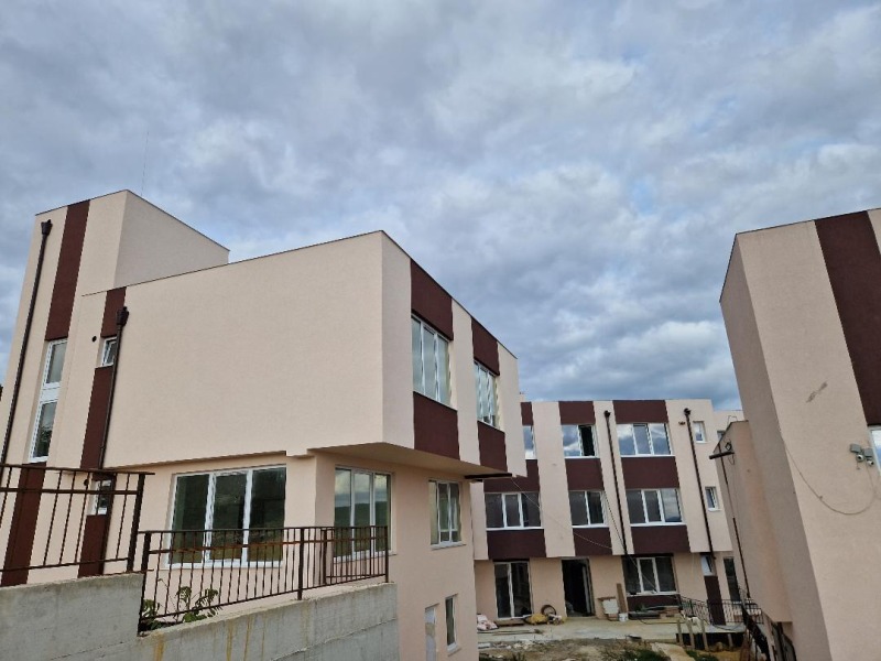 Дава под Наем 1-СТАЕН в град Варна, Изгрев - 45 кв.м / 290 € » 567.19 лв., Топ стоки Комерс ЕООД