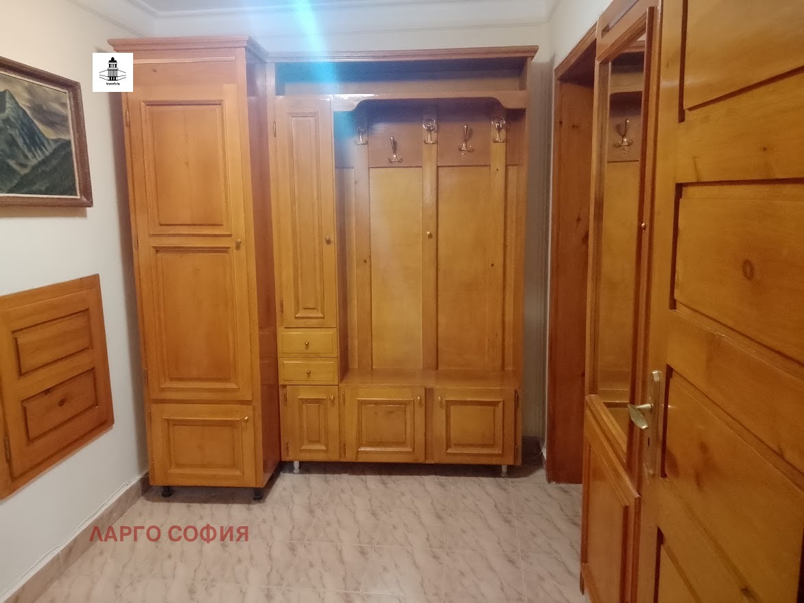 Дава под наем 3-СТАЕН, гр. София, Център, снимка 13 - Апартаменти - 56061320