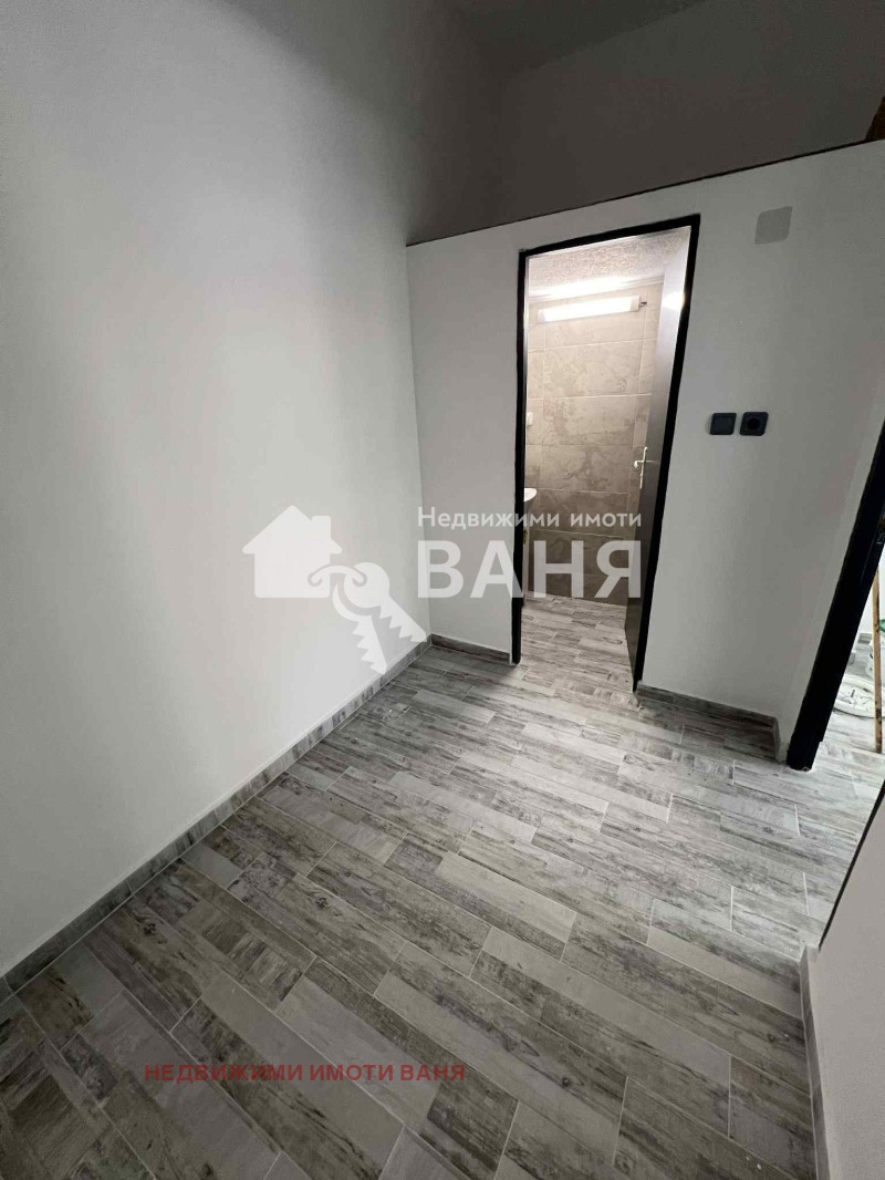Дава под наем  Офис област Пловдив , гр. Карлово , 30 кв.м | 72146855 - изображение [12]