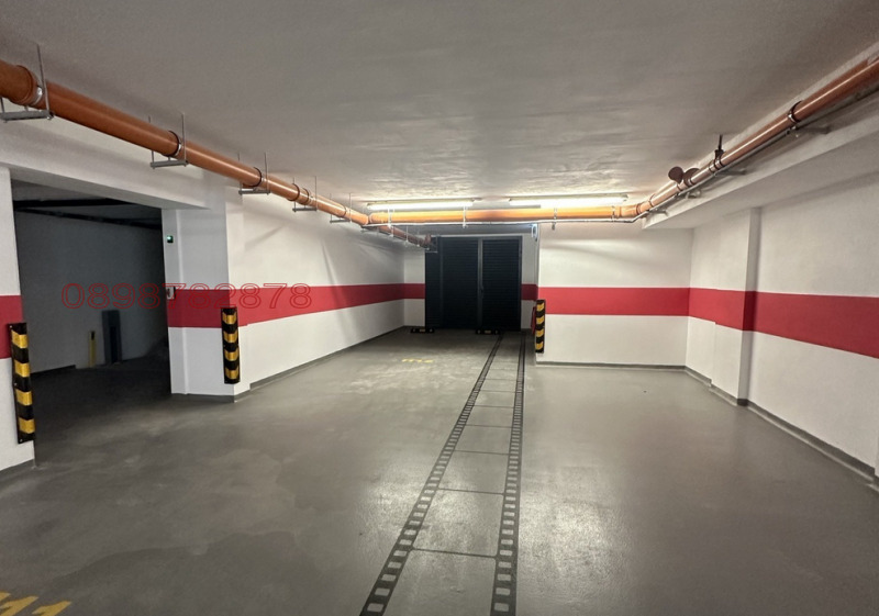 Дава под Наем ПАРКОМЯСТО в град Варна, ВИНС-Червен площад - 20 кв.м / 188 € » 367.70 лв.