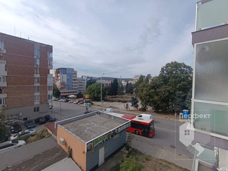 Дава под наем 3-СТАЕН, гр. Велико Търново, Център, снимка 12 - Апартаменти - 52499388