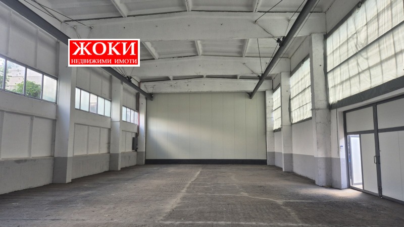 K pronájmu  Úložný prostor Pernik , Mošino , 300 m2 | 69047196