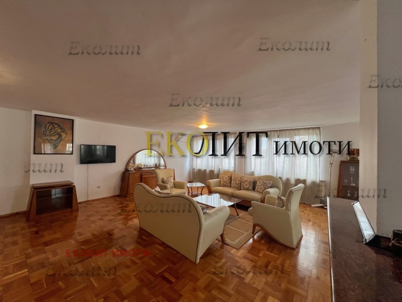 En renta  2 dormitorios Sofia , Jipodruma , 220 metros cuadrados | 48036426 - imagen [5]