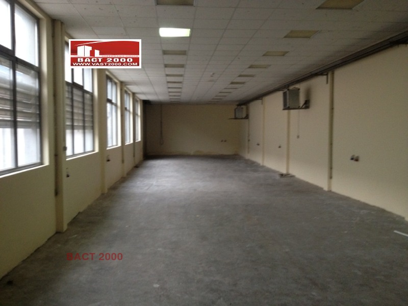 Дава под Наем СКЛАД в град София, Захарна фабрика - 260 кв.м / 1 430 € » 2 796.84 лв., ВАСТ 2000