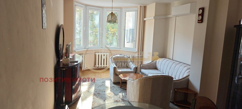 Дава под наем 2-СТАЕН, гр. София, Център, снимка 2 - Апартаменти - 52535849