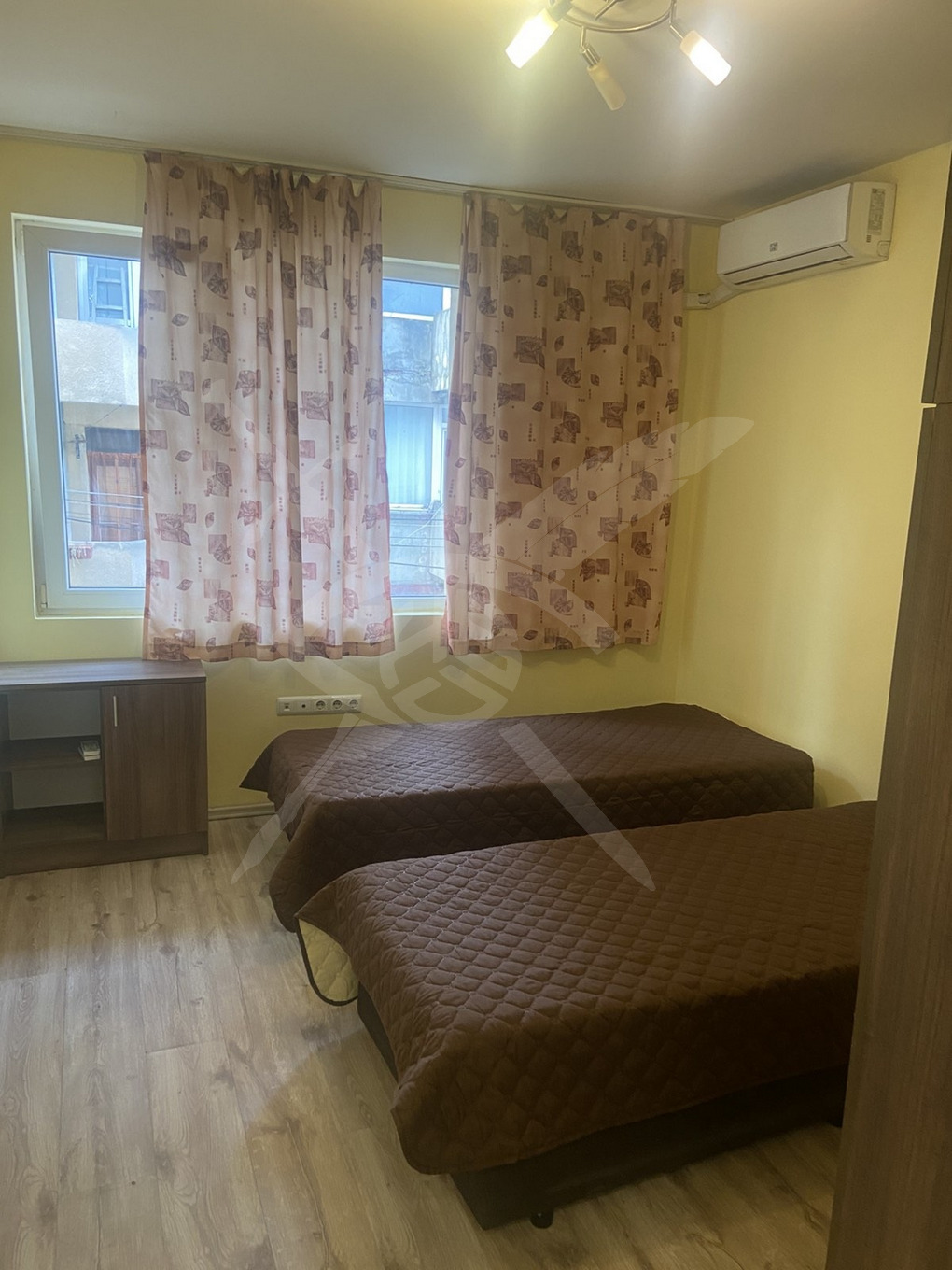 Дава под наем 3-СТАЕН, гр. Варна, Погреби, снимка 2 - Апартаменти - 54518170