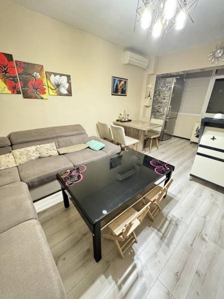 Дава под наем  3-стаен град Бургас , Изгрев , 64 кв.м | 32417330