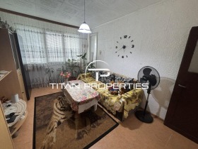 1 dormitor Slaveicov, Burgas